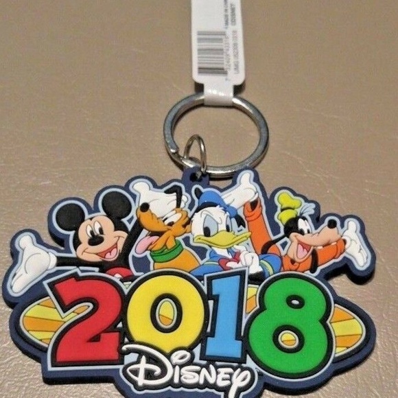 Disney 2018 Keychain - Picture 3 of 4